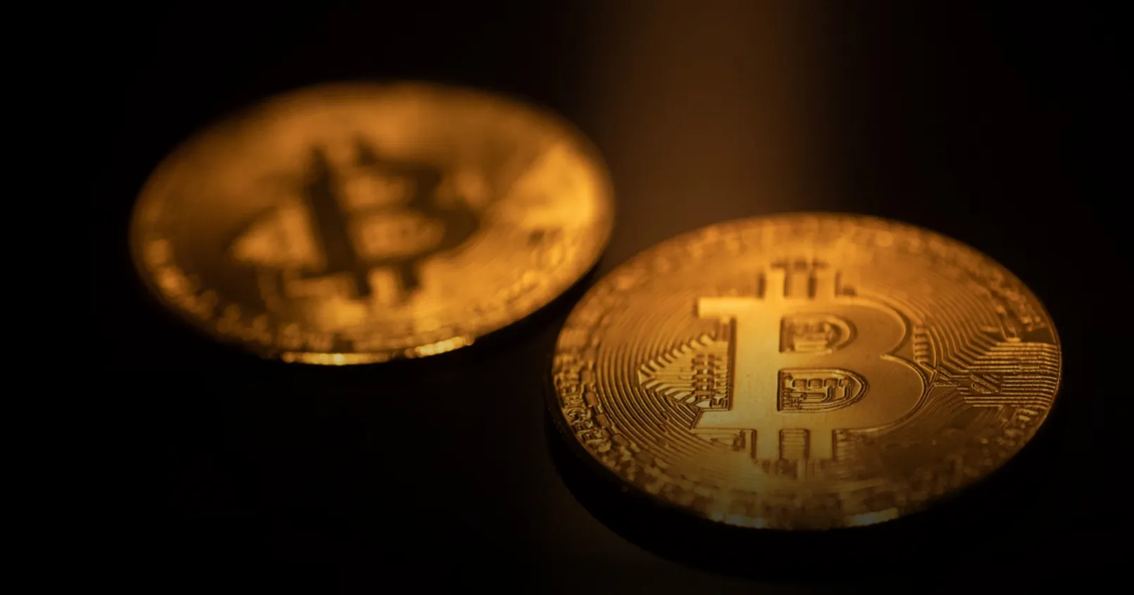 5 ความต่าง ระหว่างการลงทุนในเหรียญ Bitcoin โดยตรง กับการลงทุนผ่าน Bitcoin ETF