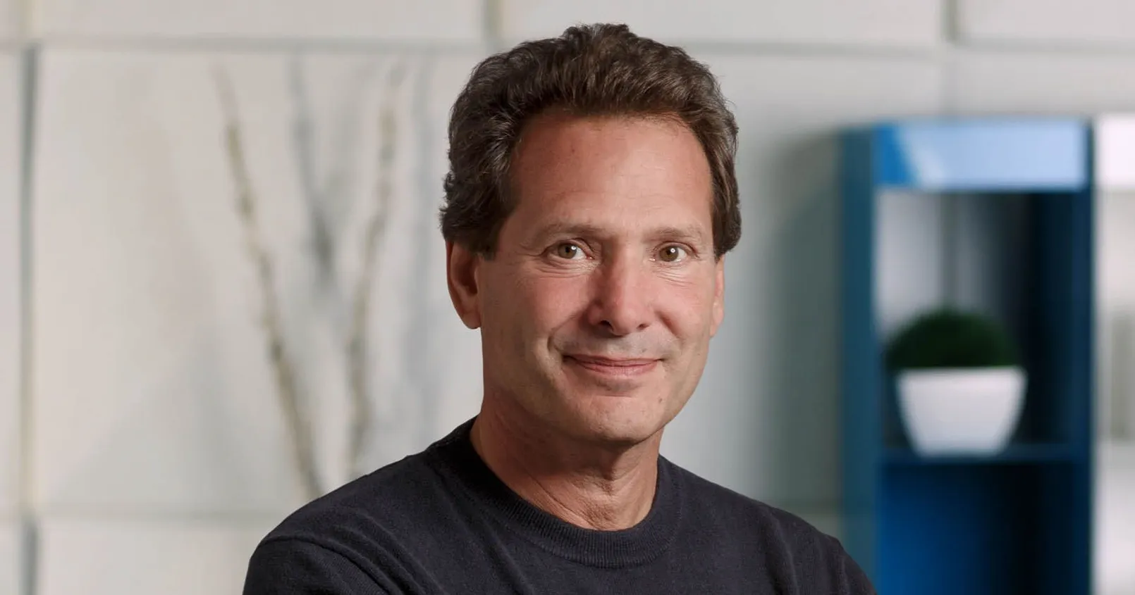 Dan Schulman 2.jpg