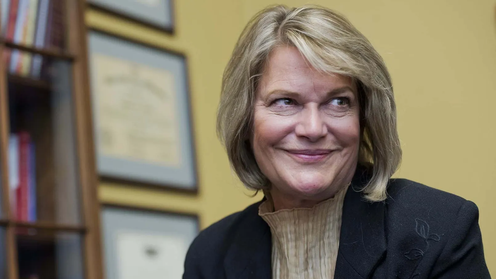 Cynthia Lummis2 Min.jpg