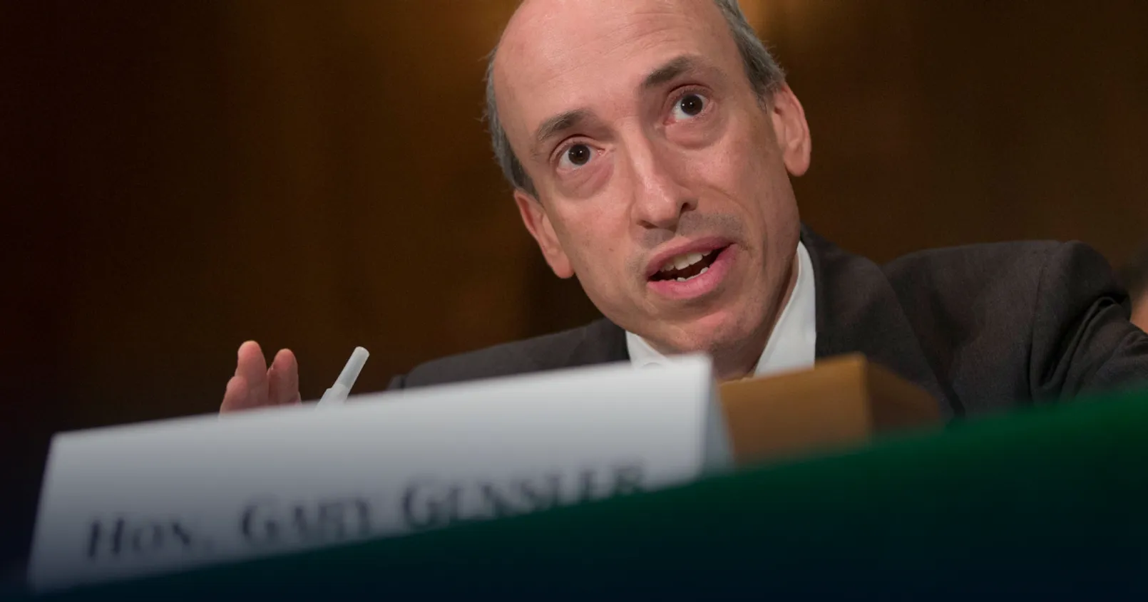 ปธ. SEC ‘Gary Gensler’ ชี้ คริปโตเต็มไปด้วย คนไม่ซื่อ, นักต้มตุ๋น, ศิลปินหลอกลวง ลั่นต้องไม่ทำร้ายนลท.
