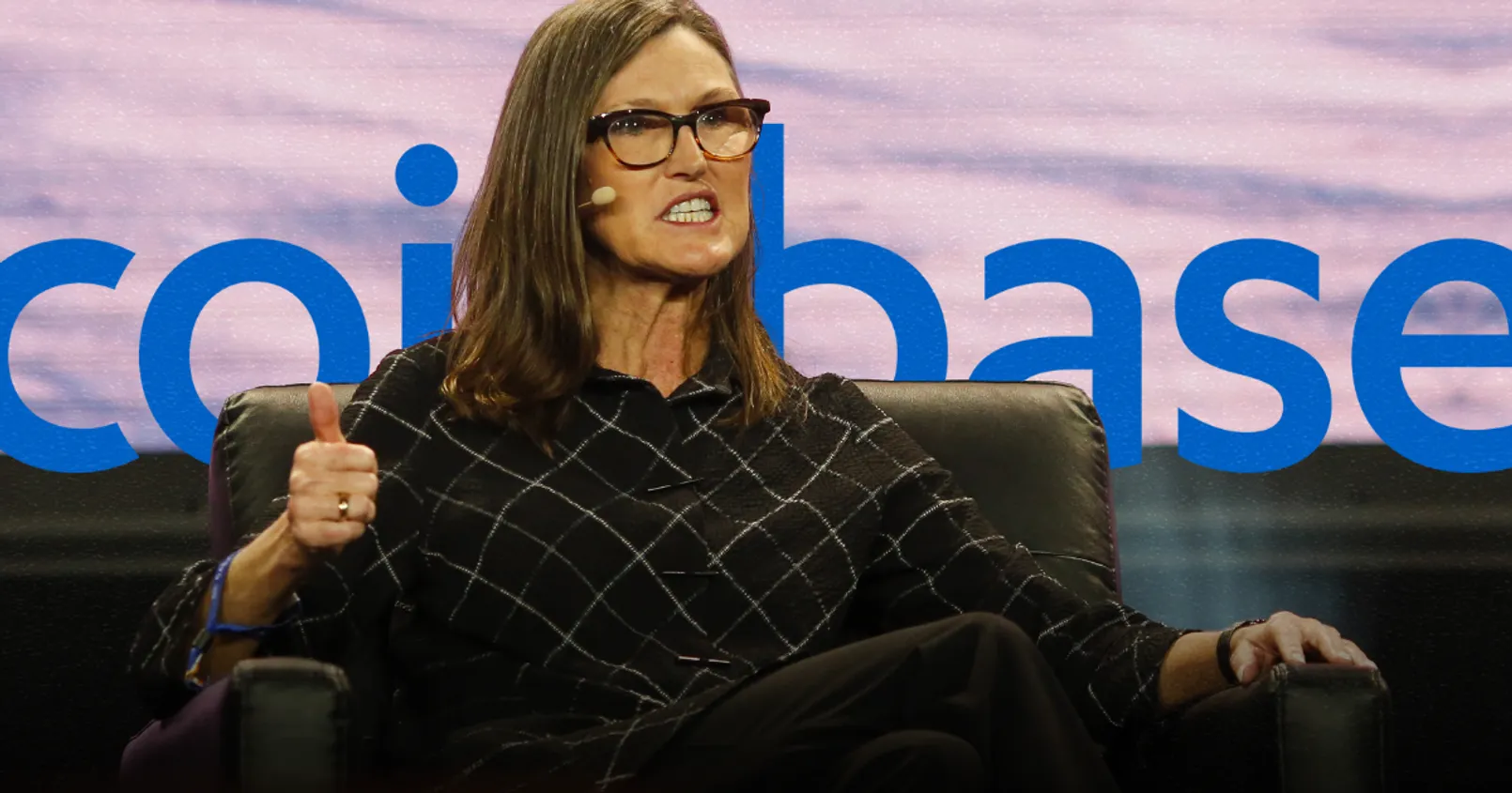 ARK Invest ช้อนหุ้น Coinbase เพิ่มเฉียด 300 ลบ. เชื่อมั่น! แม้ประเด็นด้านกฎหมาย จะยังไม่นิ่ง