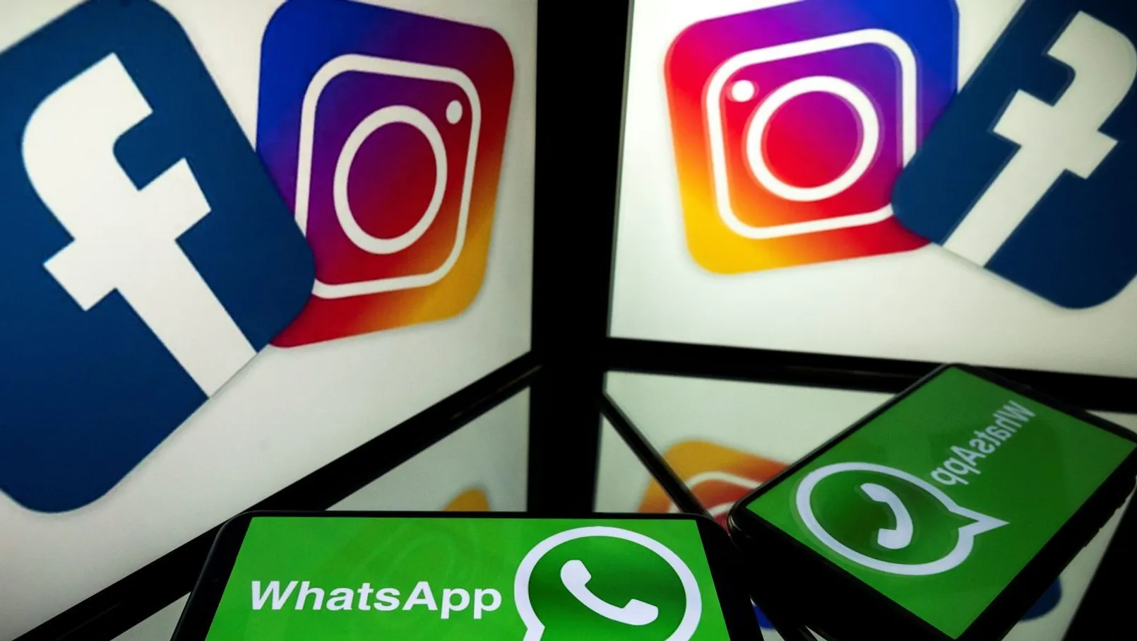 Facebook Instagram Whatsapp Down.jpg
