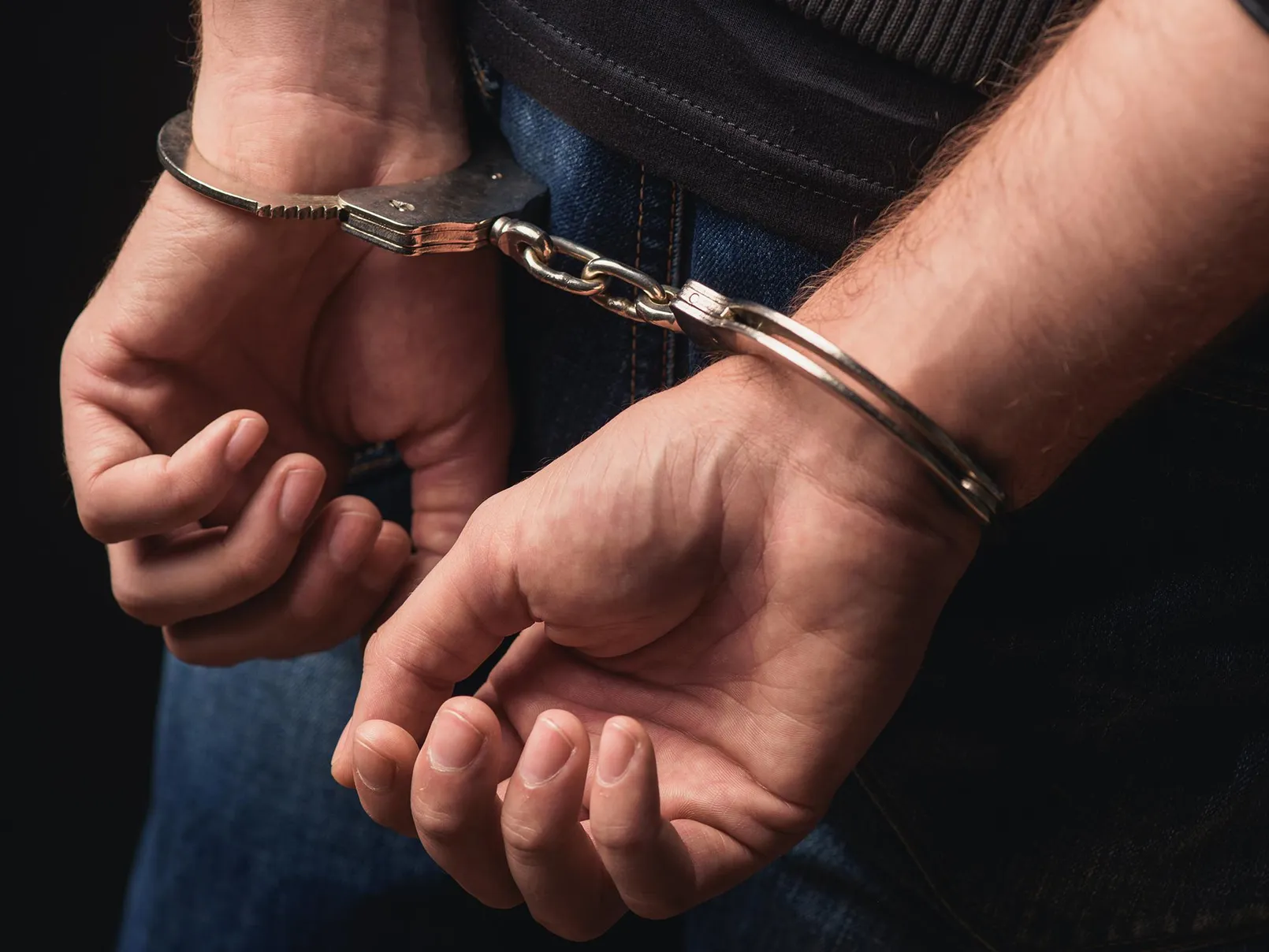 Handcuff.jpg