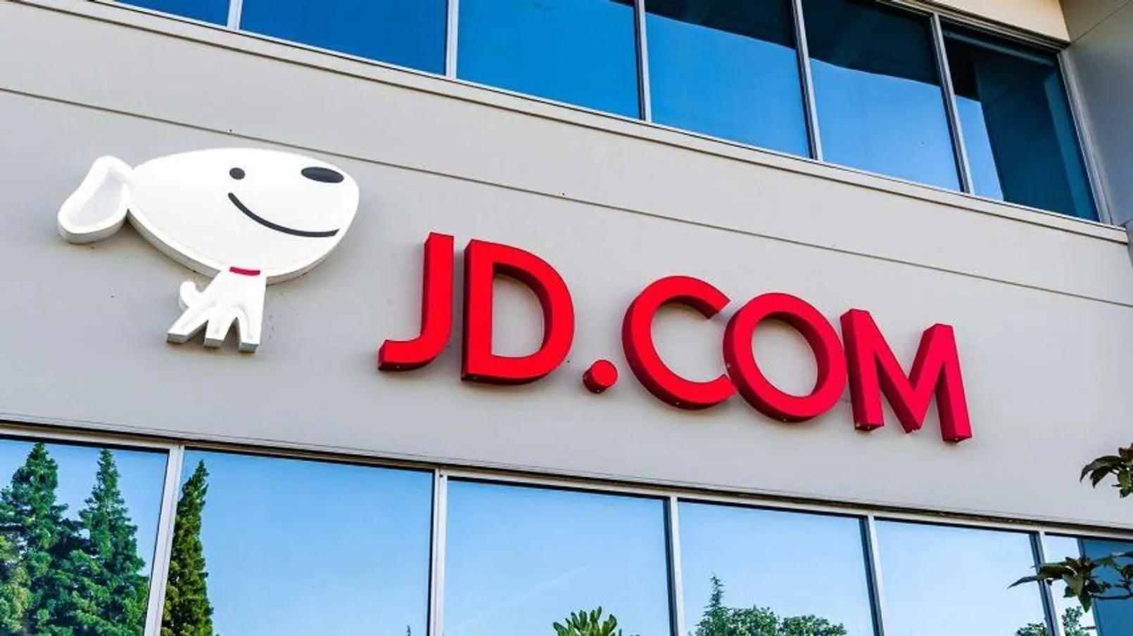 J Dcom.jpg